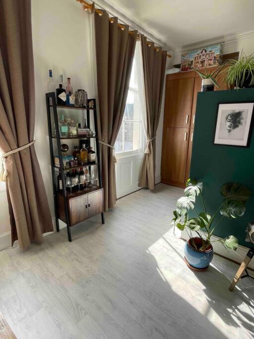 One Bedroom Flat In The Heart Of Islington London Kültér fotó